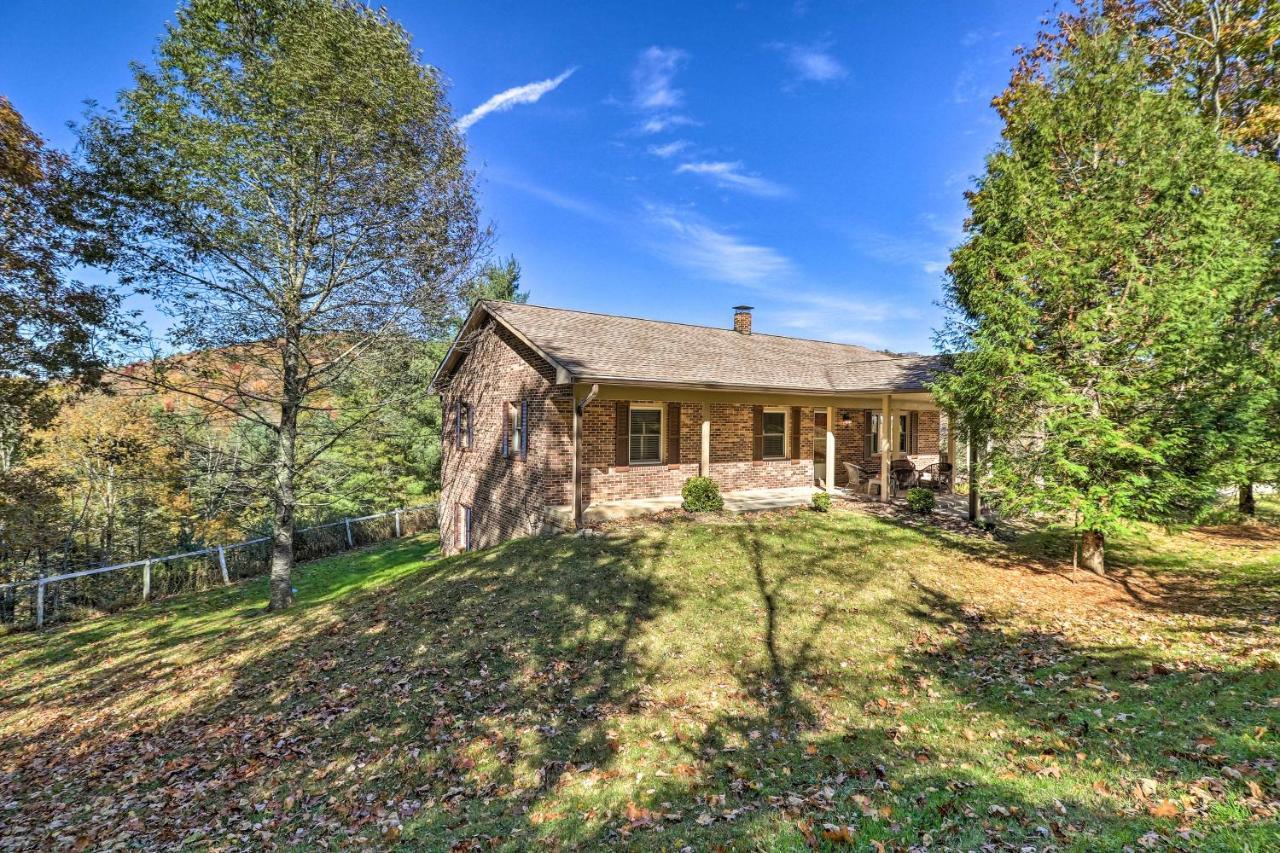 Welcoming Boone Getaway Near Hiking And Skiing! Exterior photo